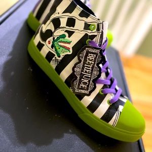 Beetlejuice sneakers size 11